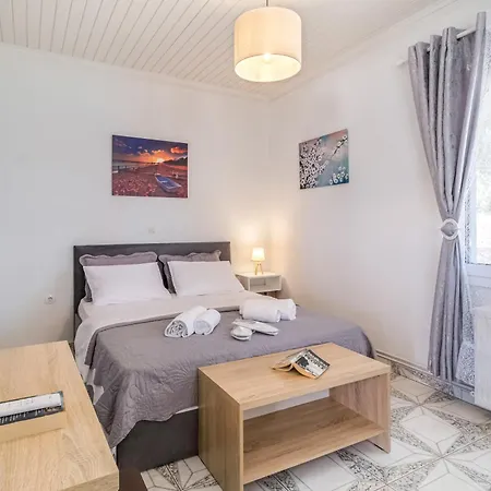 Elia Perigiali Lefkada Nidhrion