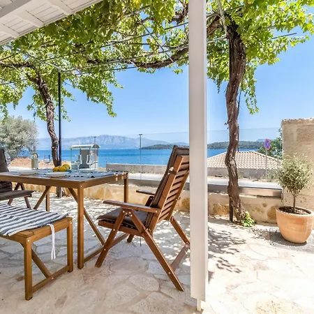 Vakantiehuis Elia Perigiali Lefkada *